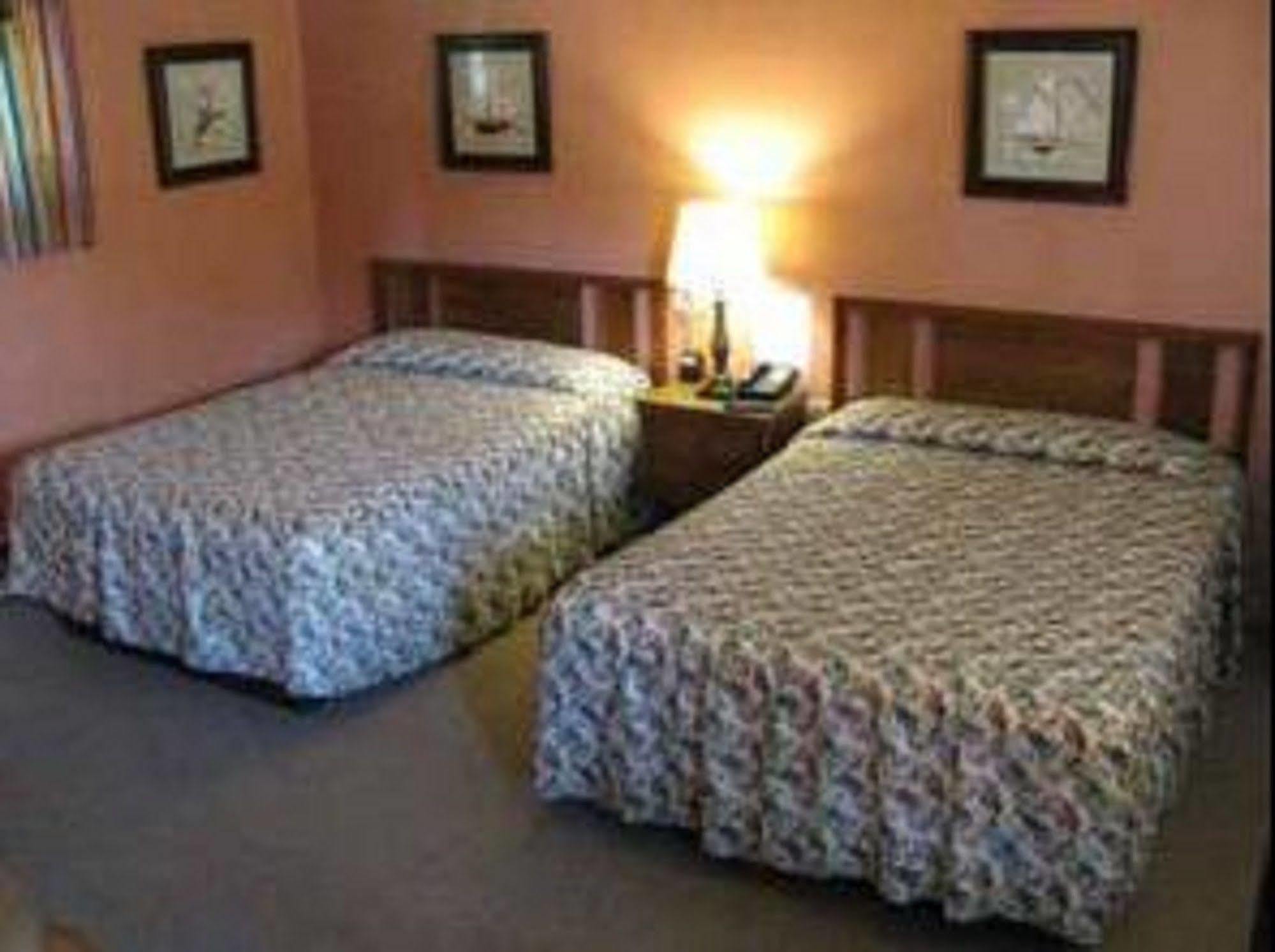 Four Seasons Motel Malone ภายนอก รูปภาพ